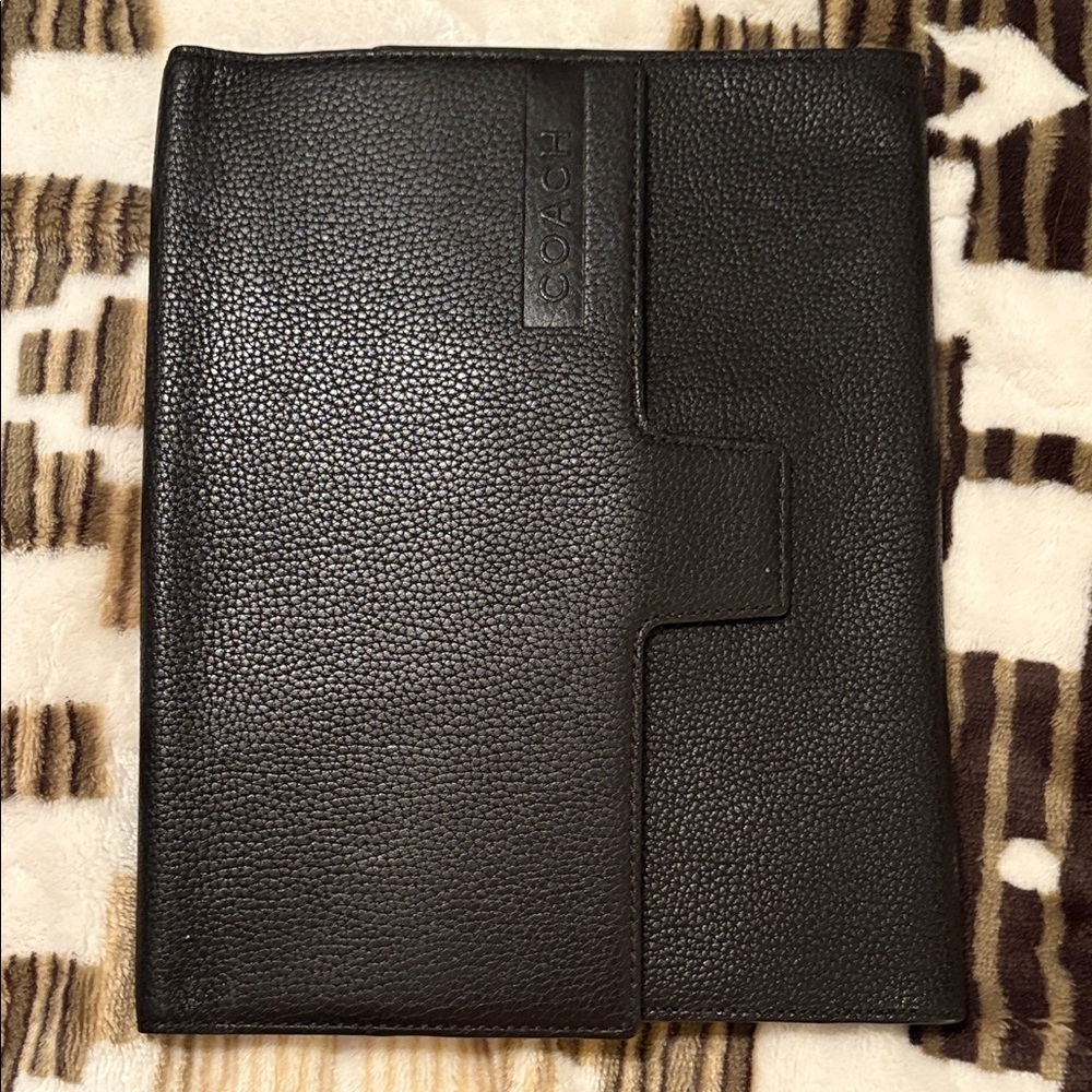 Coach pebbled leather I pad cover